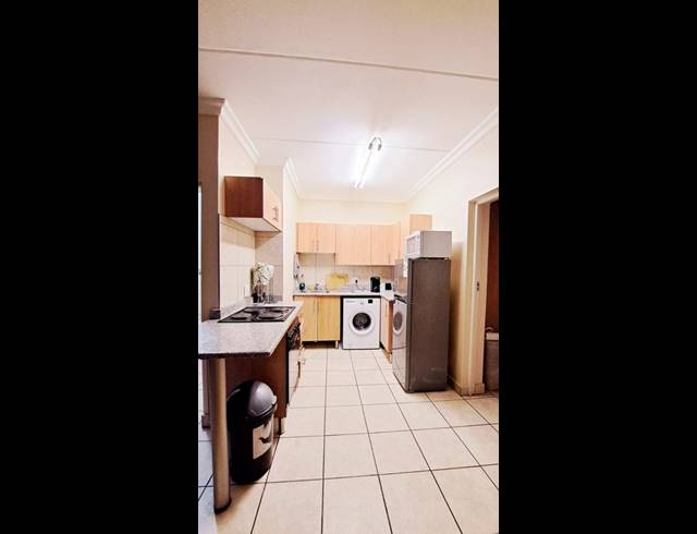 1 BEDROOM PROPERTY TO RENT IN DIE BULT